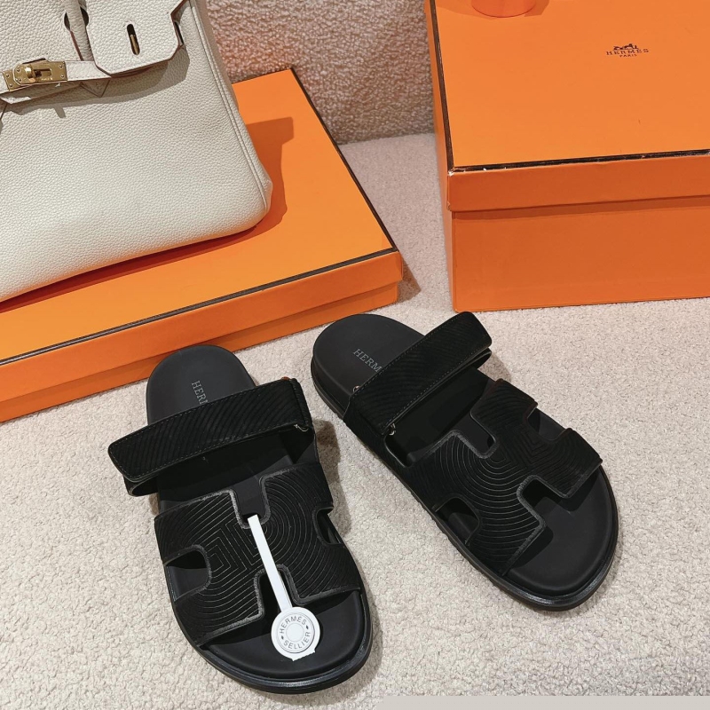 H**mes slippers